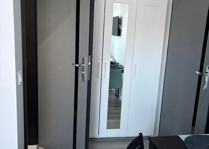 Marinka Alloggio in famiglia *